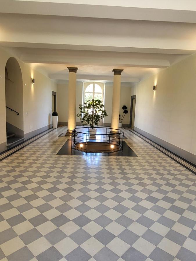 La Villa Apartments - Convenient For Sardinia And Corsica - 4 Beds - Private Parking Included With Camera 리보르노 외부 사진
