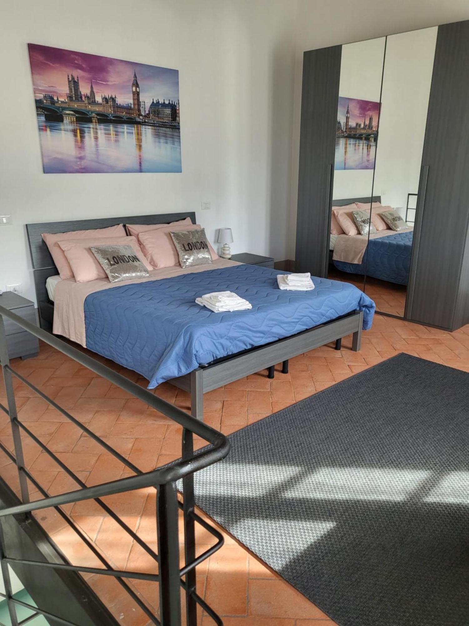 La Villa Apartments - Convenient For Sardinia And Corsica - 4 Beds - Private Parking Included With Camera 리보르노 외부 사진